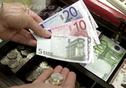 Conturile firmelor gălăţene încep să prindă cheag