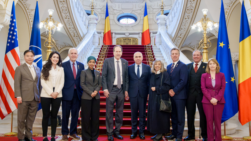 Americanii s-au întâlnit cu Camion Iliescu