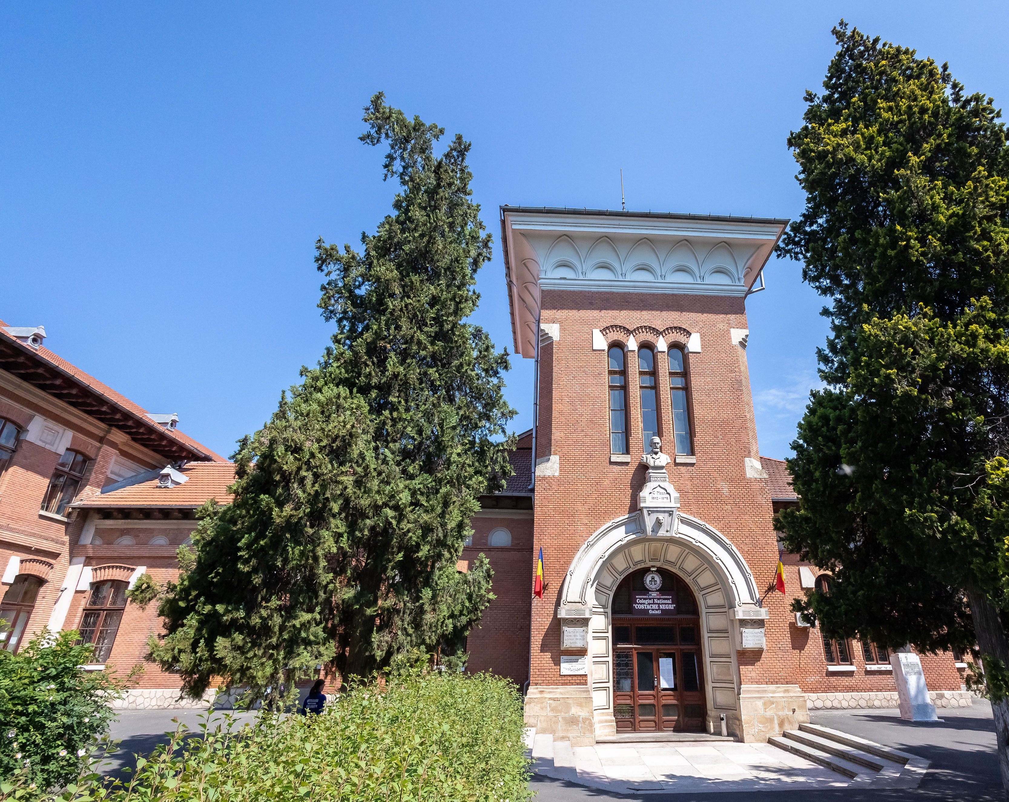 Bani europeni pentru modernizarea Colegiului „Costache Negri”