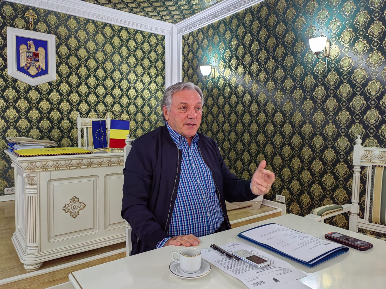 La Oancea, buldoexcavator cu fanfară și un kilometru de drum, în zece ani