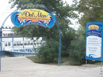 Răzvan Avram are două vapoare