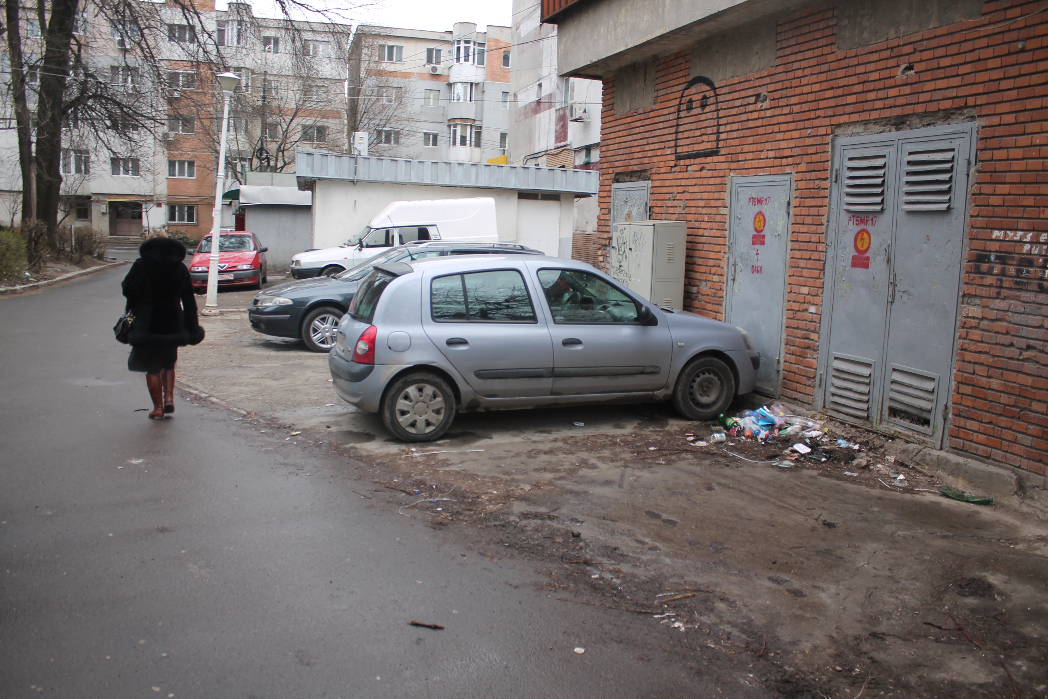 Războiul GARAJELOR - fără sfârşit în Galaţi. Nu e cartier să nu existe CONFLICTE