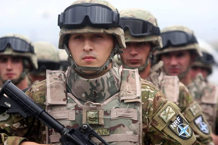 Manevre militare comune ale NATO şi Georgiei