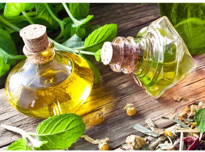 PREMIERĂ NAŢIONALĂ/ Conferinţă de aromatologie, la Galaţi