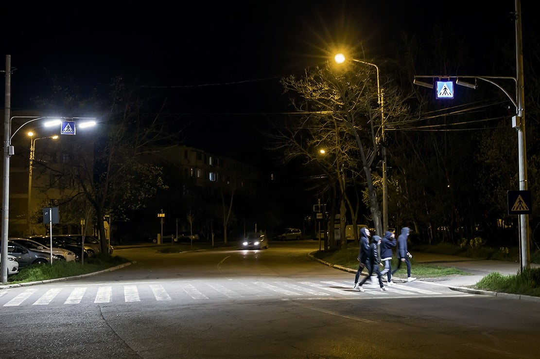 34 de treceri de pietoni iluminate