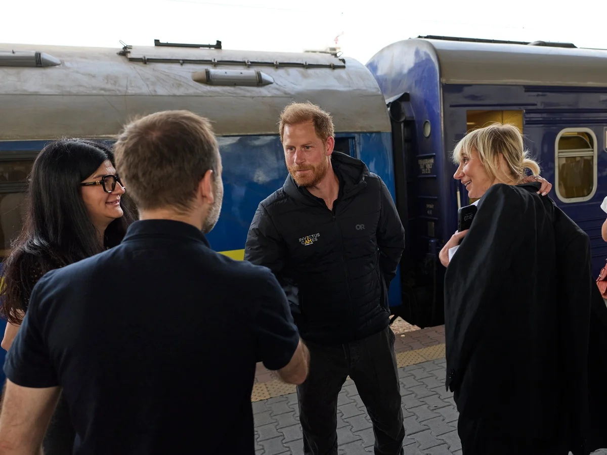 Prinţul Harry, vizită-surpriză în Ucraina