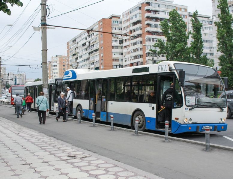 TRANSURB a rămas singur. Cum s-a circulat în prima zi fără maxi-taxi (FOTO)