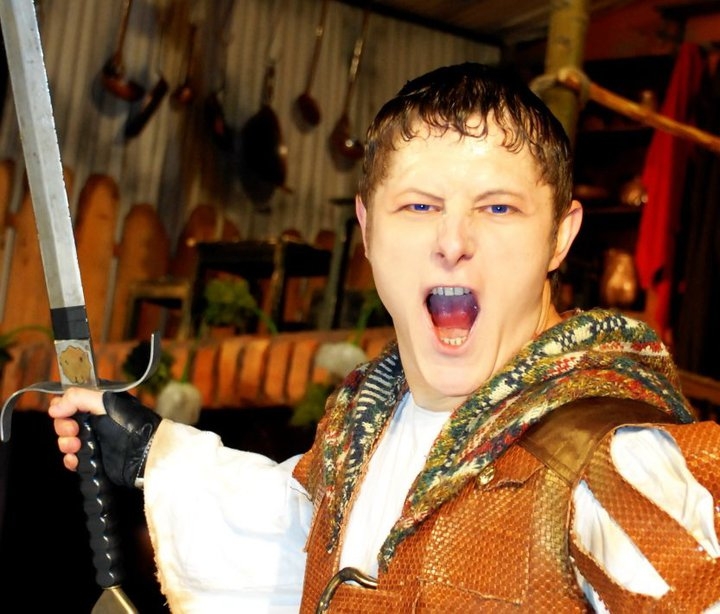 Interviu cu actorul şi regizorul Cristian Gheorghe: „Teatrul – a doua casă pentru mine” 