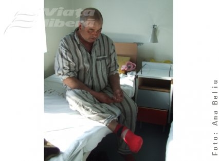 Unchiul-arbitru altoit de nepotul-parazit 