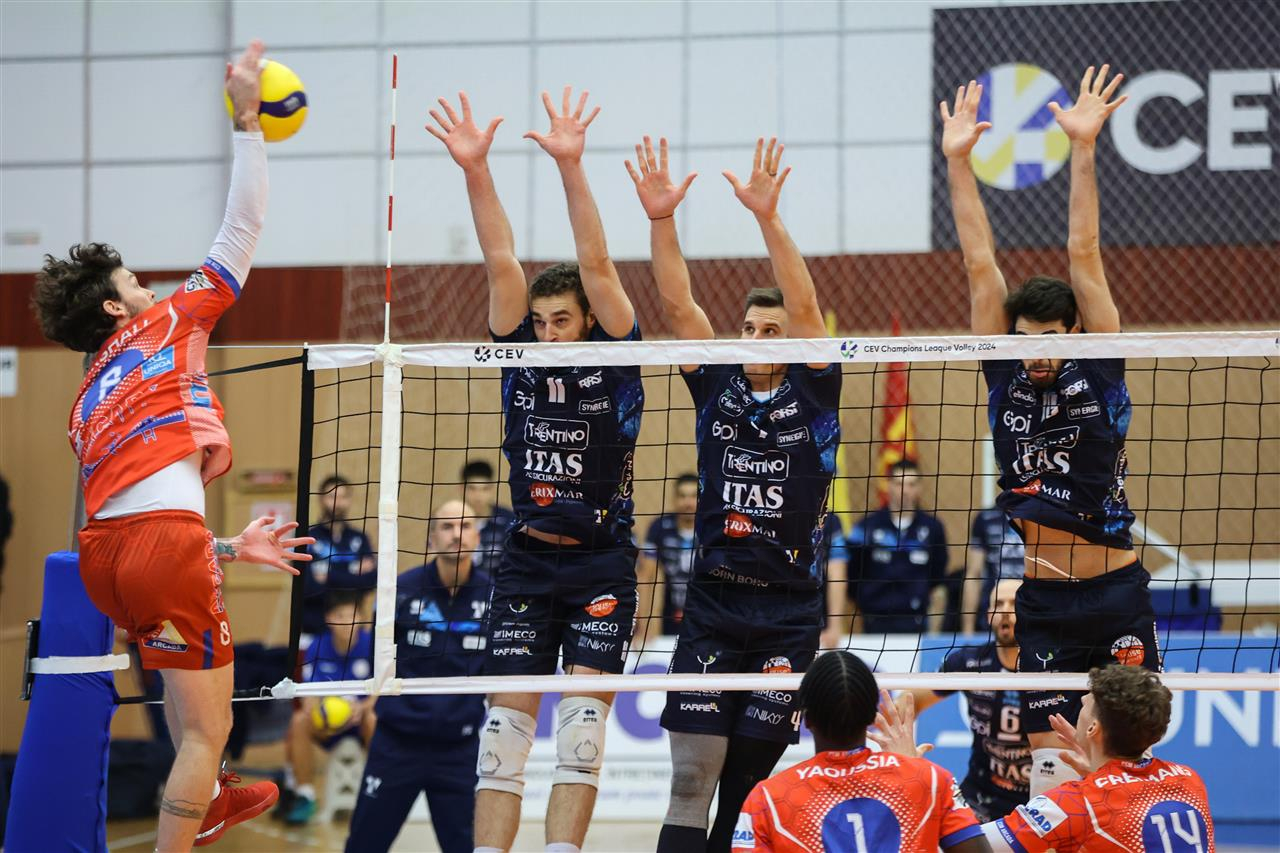 CSM Arcada - set câștigat în faţa campionilor Europei