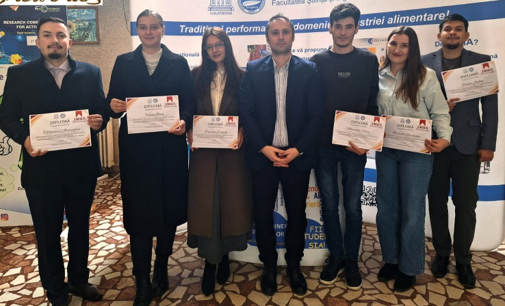 Burse pentru şase studenţi din Galaţi