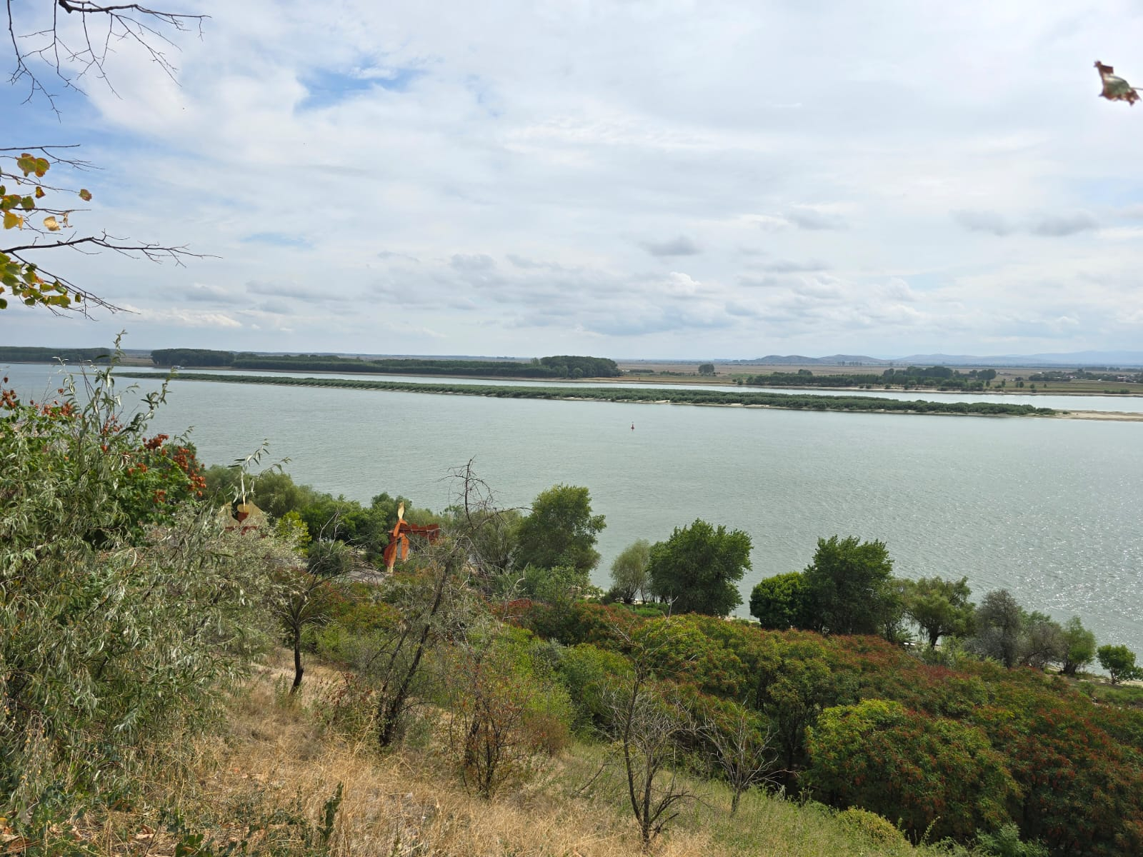 Viitura de pe Dunăre, mai mică decât se estima