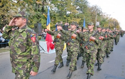 „Cultul Eroilor” omagiază Ziua Armatei