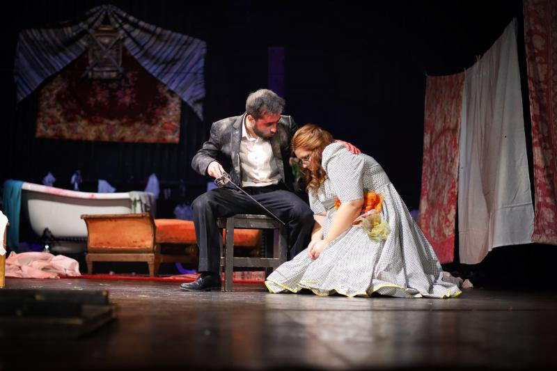 Poftă de joacă şi prospeţime, în spectacolul de licenţă