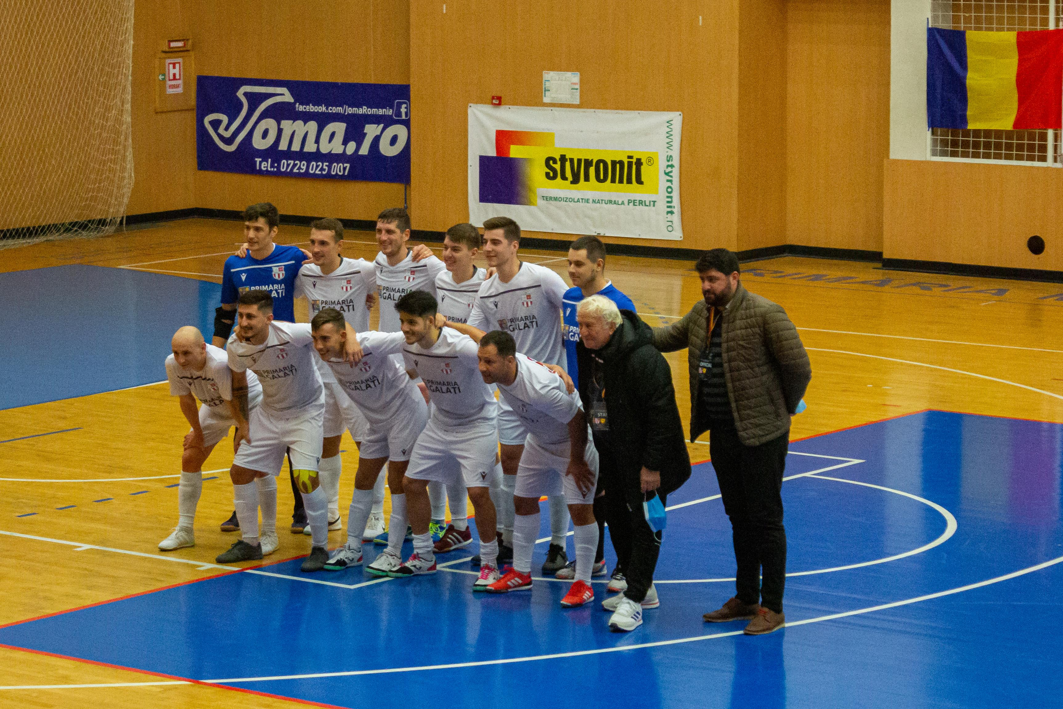 United joacă la Galați, cu trofeul pe masă