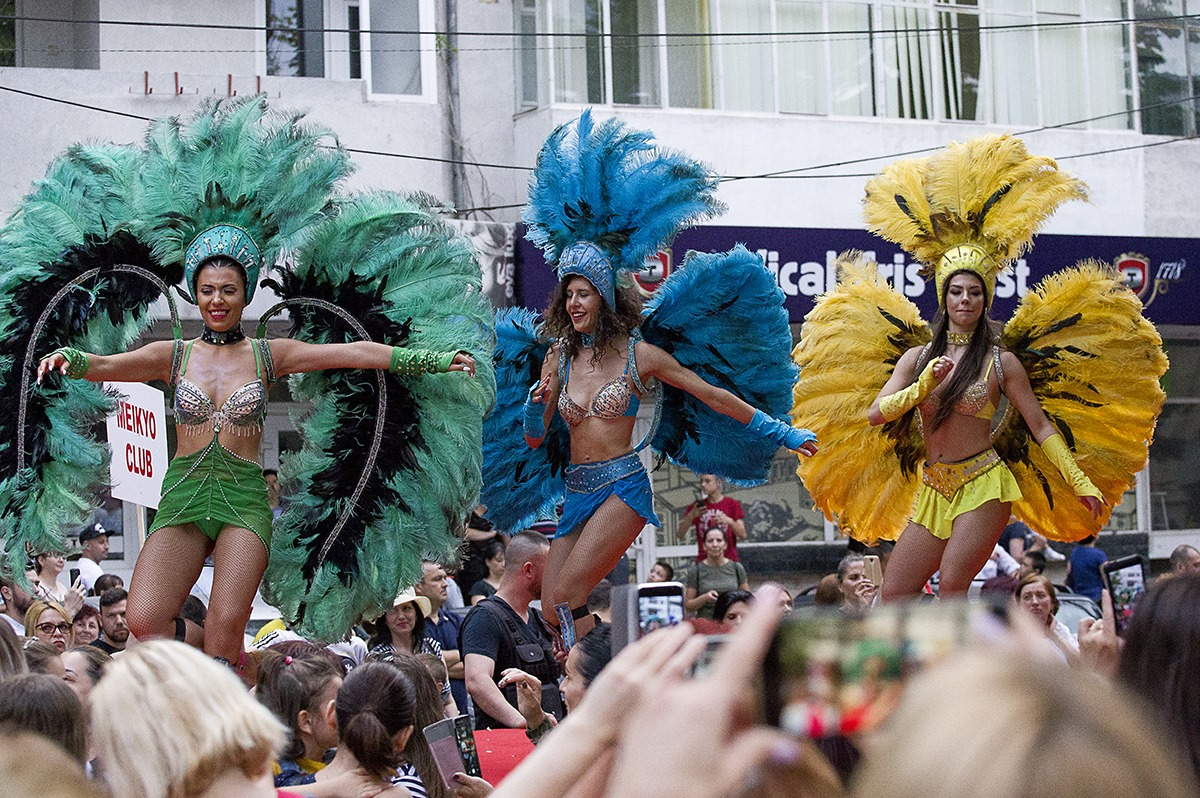 Săptămâna aceasta ne distrăm de toți banii. Două festivaluri și o caravană vor anima Galațiul