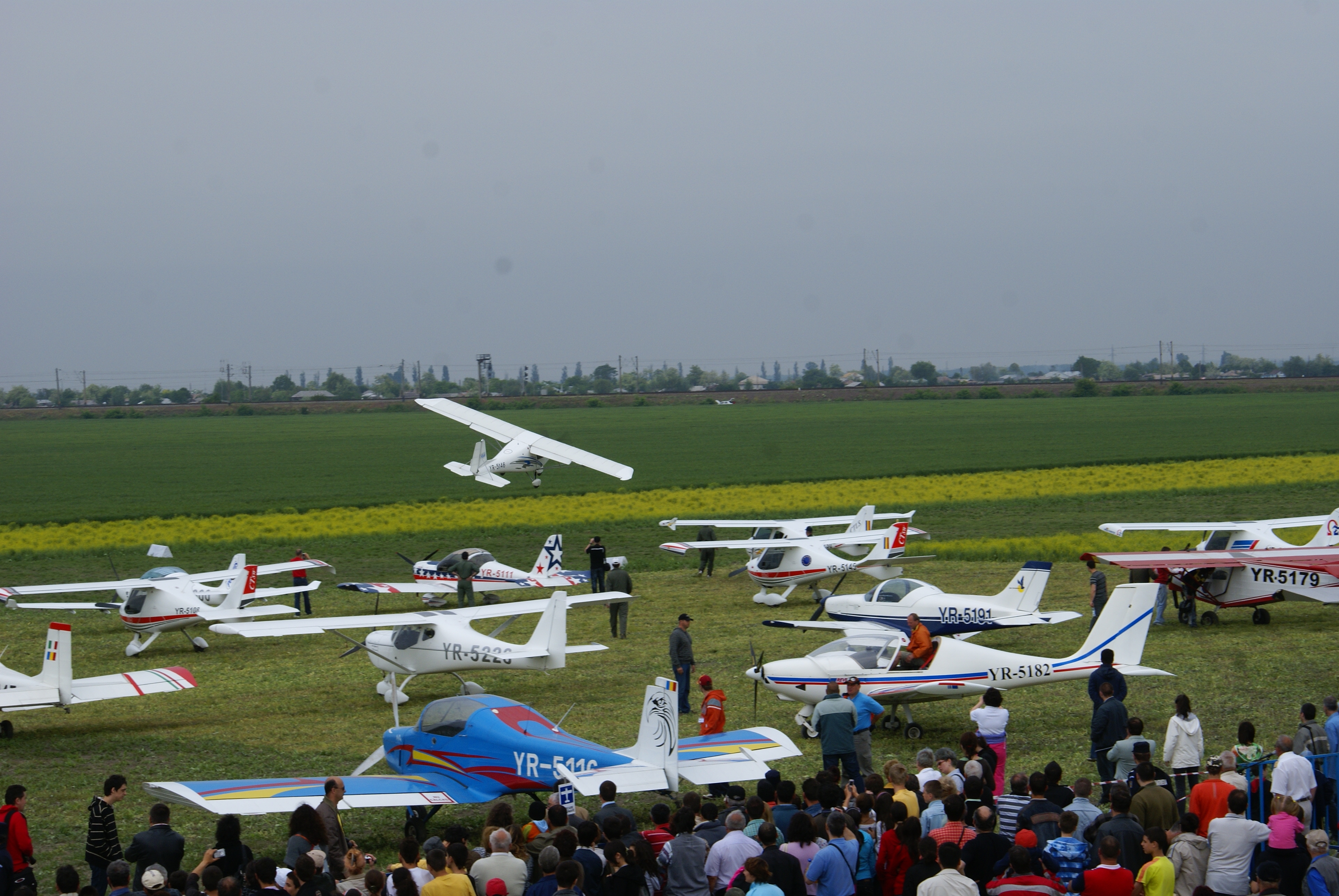 Sâmbătă, spectacol pe cer! Miting aviatic între Galaţi şi Brăila
