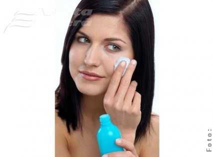 Cum scăpaţi de acnee?