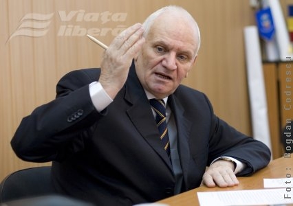 Primarul Dumitru Nicolae, mulţumit de activitatea aleşilor locali 