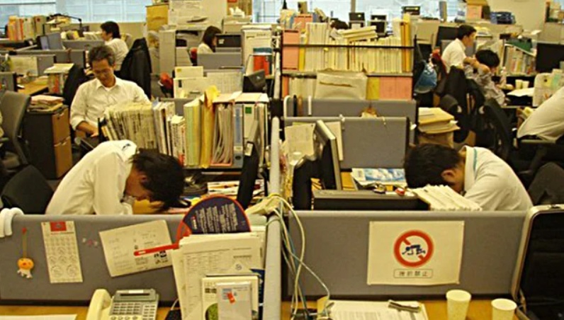 Tokyo scade săptămâna de lucru la patru zile