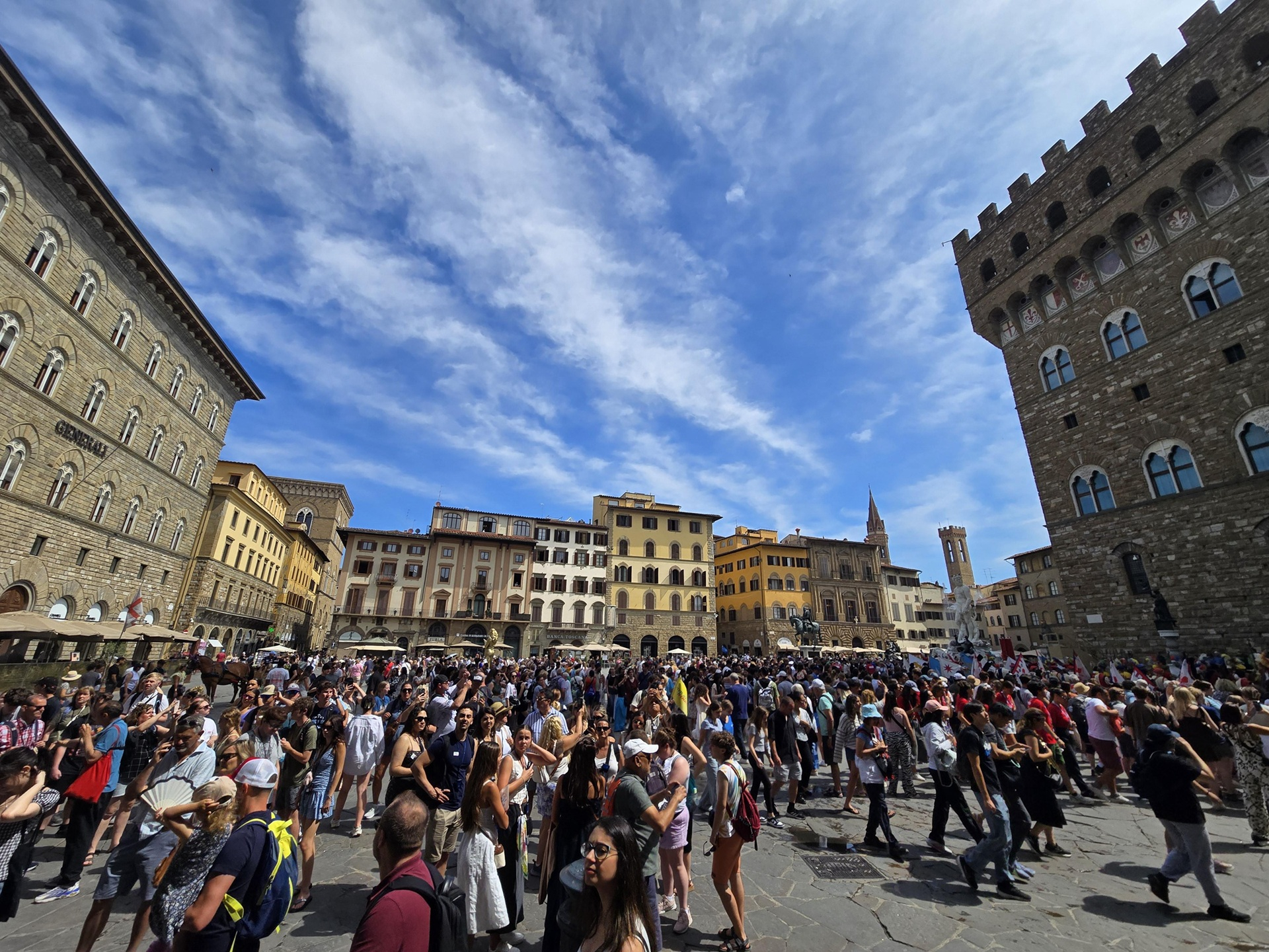 Florența interzice terasele din centrul istoric, din cauza turismului excesiv