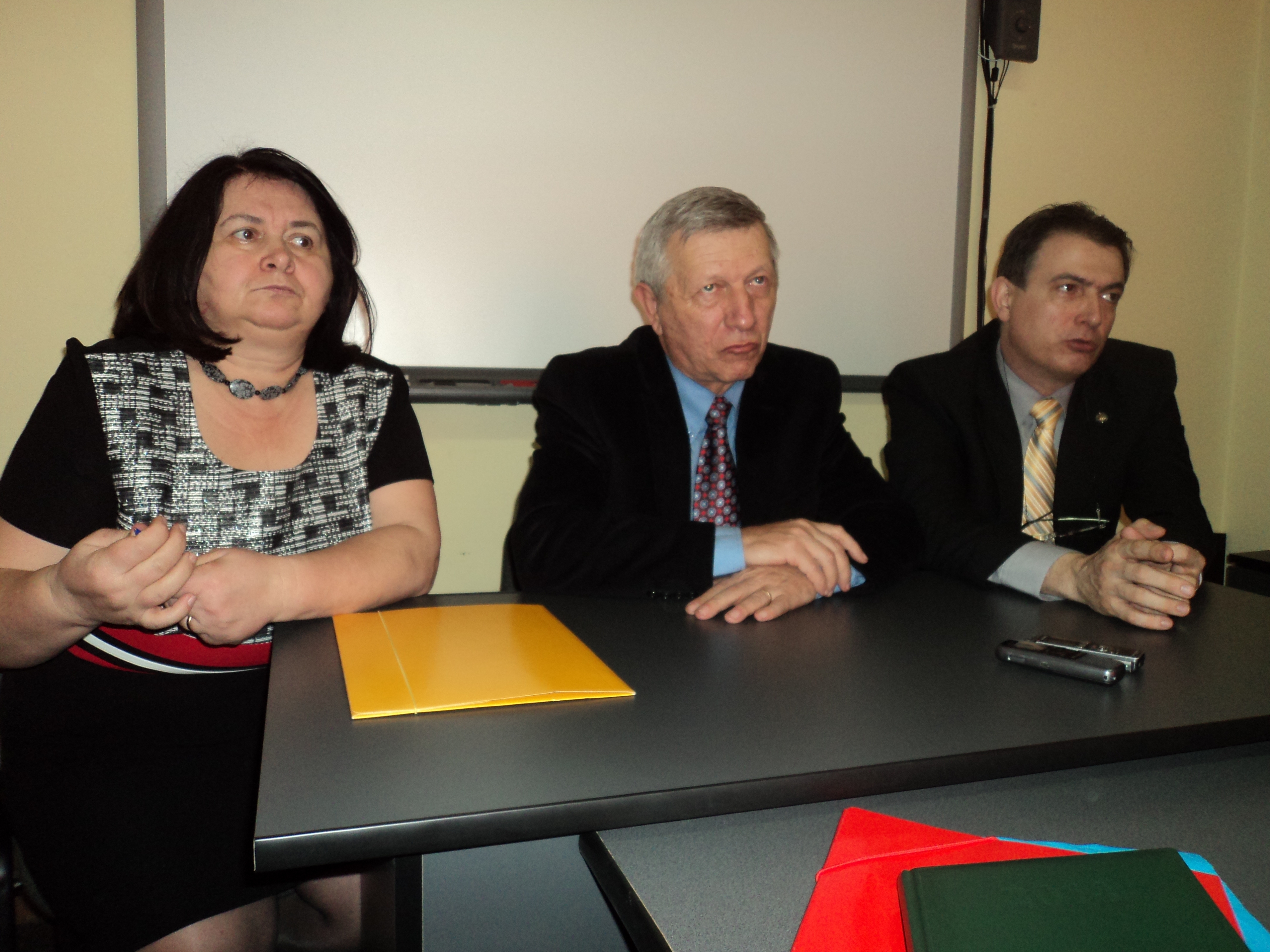 Sindicaliştii cer ajutorul părinţilor/ „Nu fondul clasei e problema, ci finanţarea”