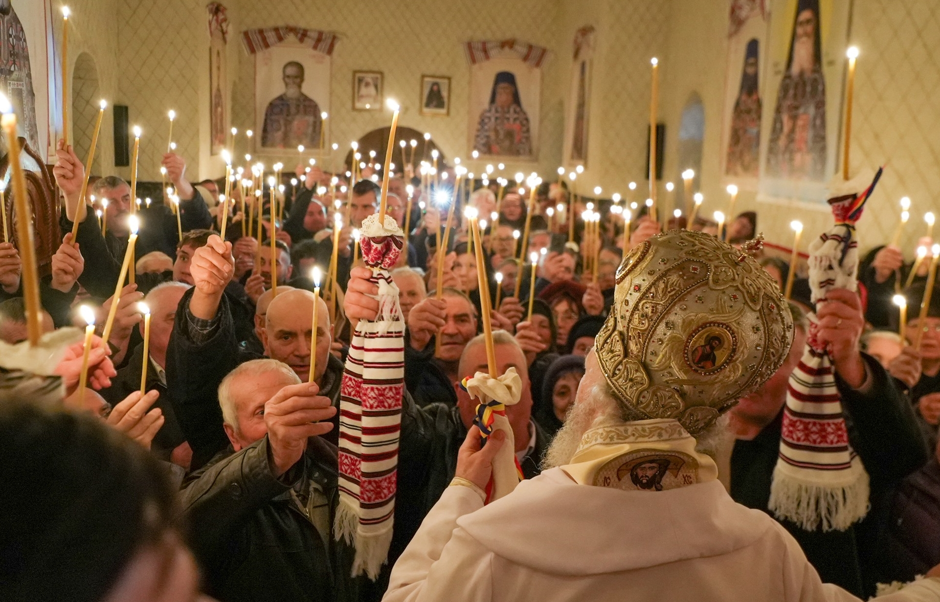 A fost sfinţită biserica din comuna Cuca