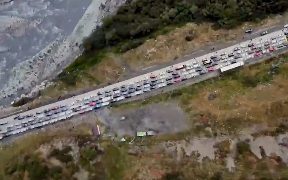 Mii de ruși fug din țară de teamă să nu fie trimiși pe frontul din Ucraina