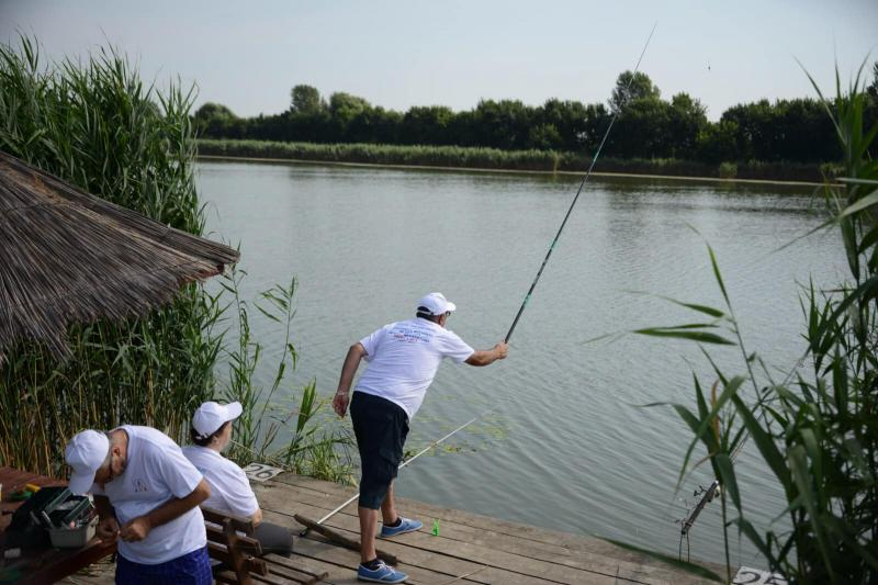 Concurs de pescuit pentru nevăzători la Zătun