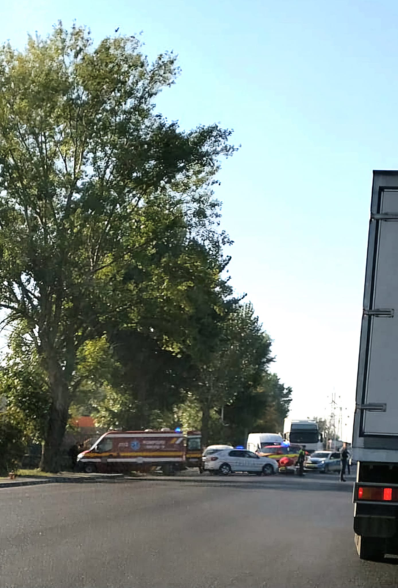 UPDATE: Accident grav pe Centură. O femeie lovită în plin de o mașină a murit la spital