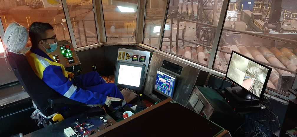 Combinatul siderurgic investeşte 5,5 milioane de euro în Laminorul de Benzi la Cald