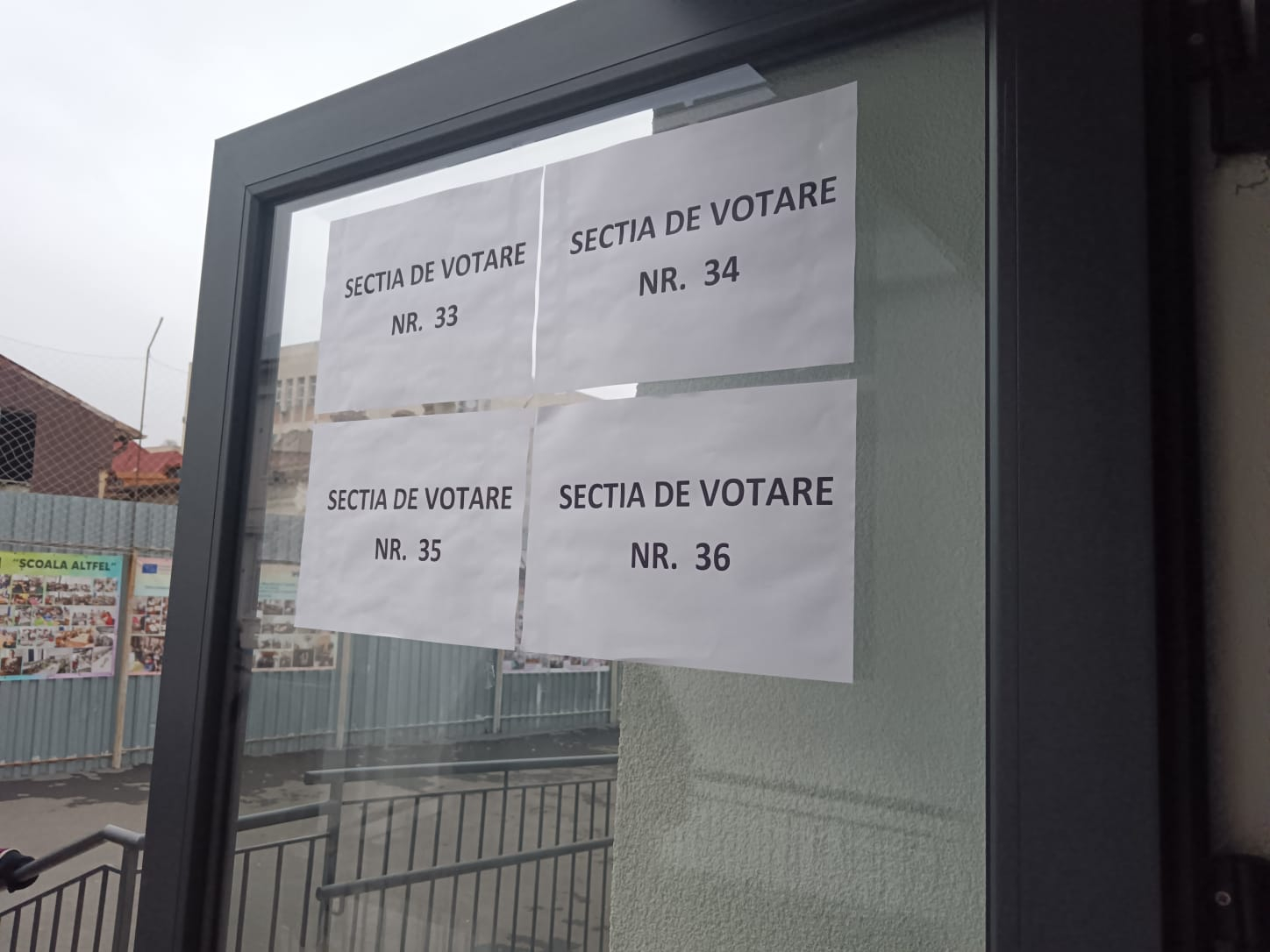 1 Decembrie, zi cu mesaje de la români către români