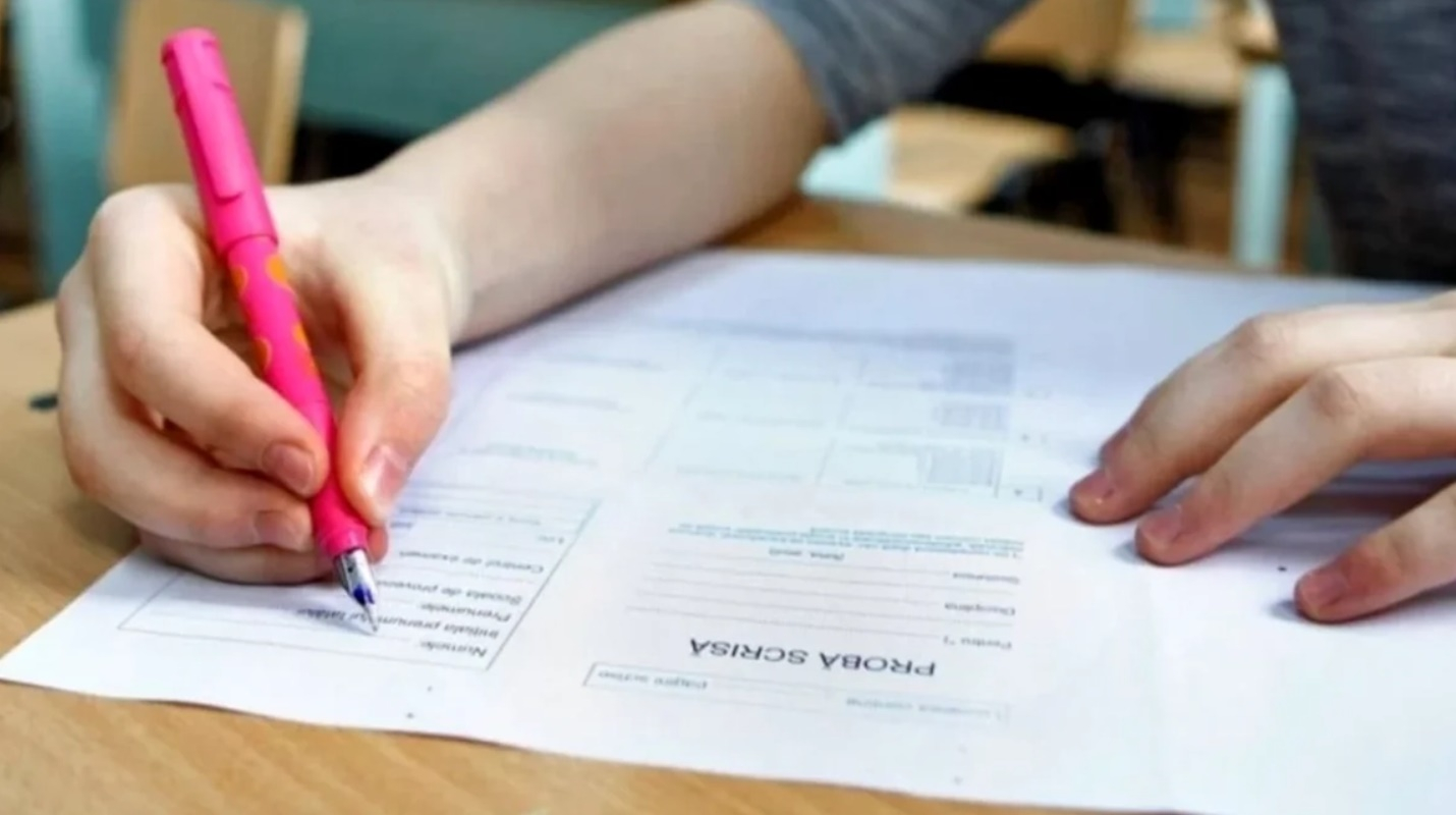 Rezultate mai slabe la simularea de la Limba română