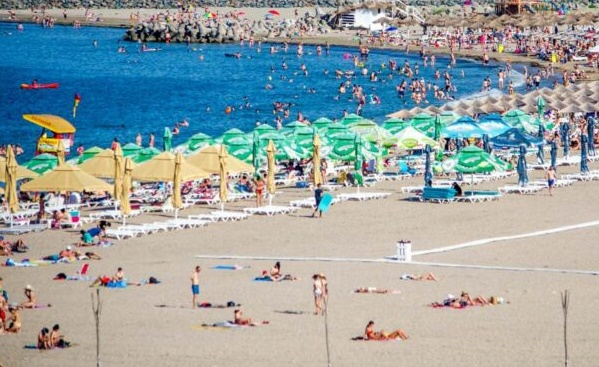 Peste 5.000 de consultații medicale gratuite