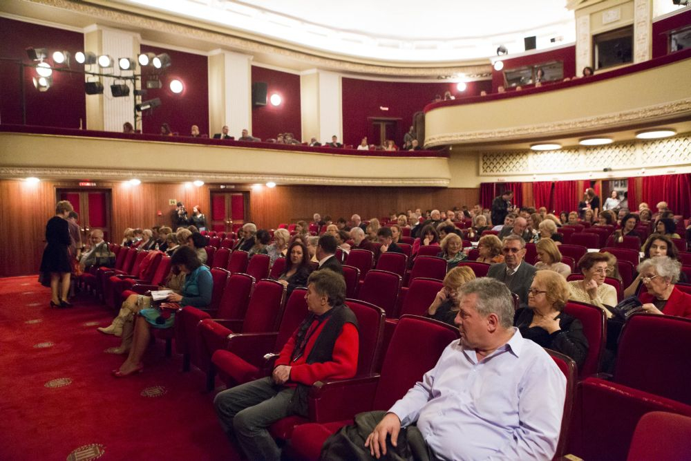 Cultura costă mai mult. S-au scumpit biletele la teatru