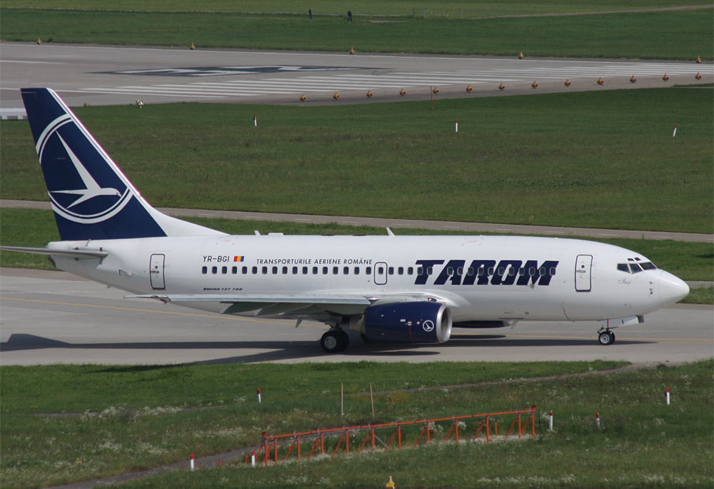 Compania TAROM, între redresare și închidere