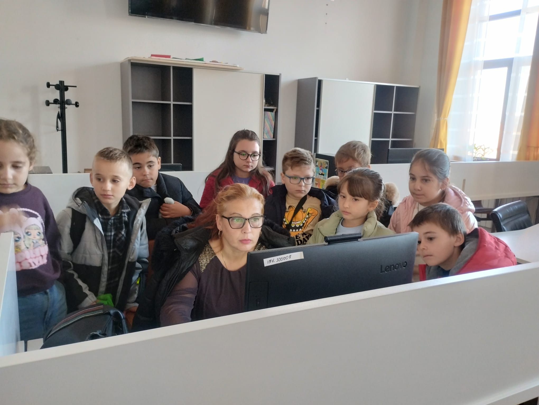 Elevi de clasa a II-a de la Şcoala 26, ziariști pentru o zi