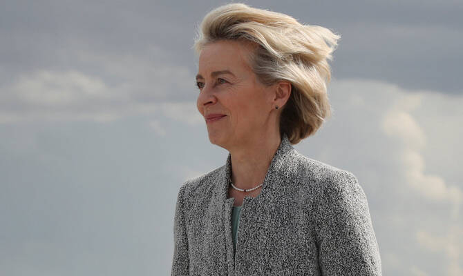 Comisia Europeană condamnă discriminarea pe criterii de gem