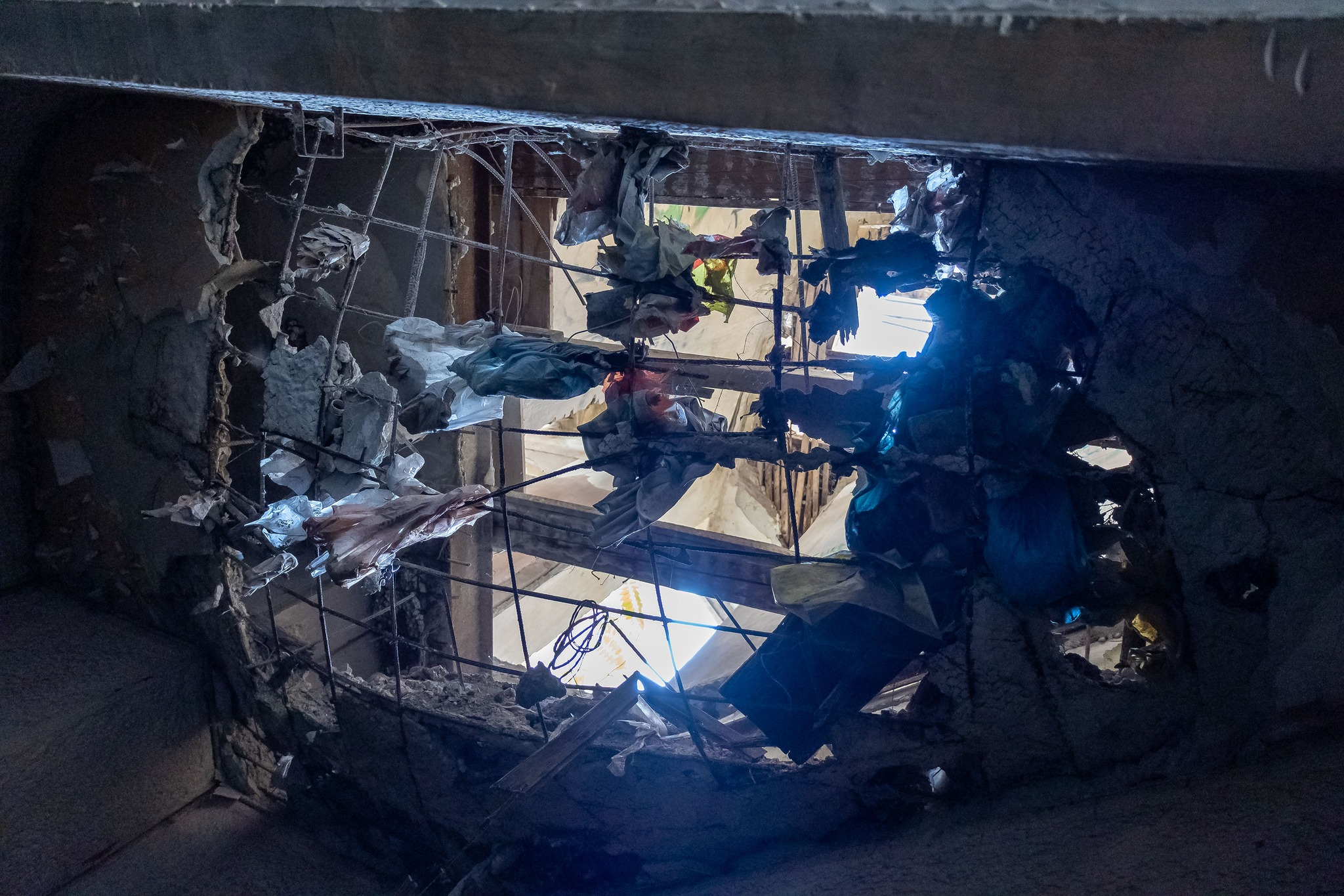 Cadre de groază din Palatul „Simion Gheorghiu”