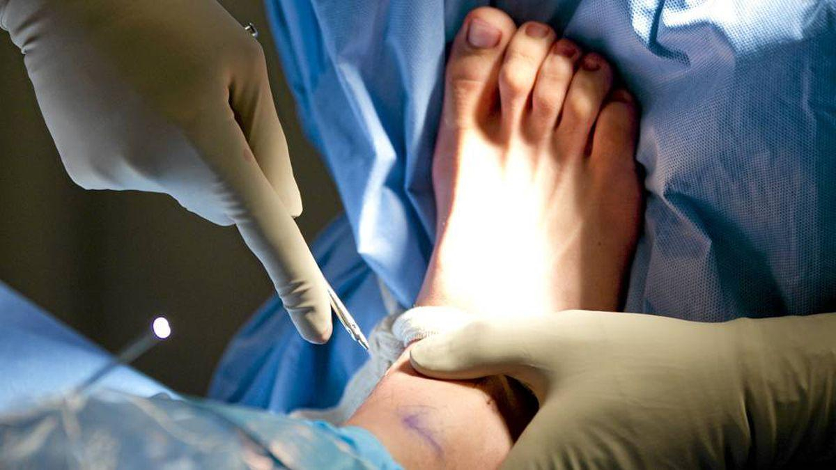 RETROSPECTIVĂ | Operaţie foarte rară în România, realizată în PREMIERĂ la Galaţi