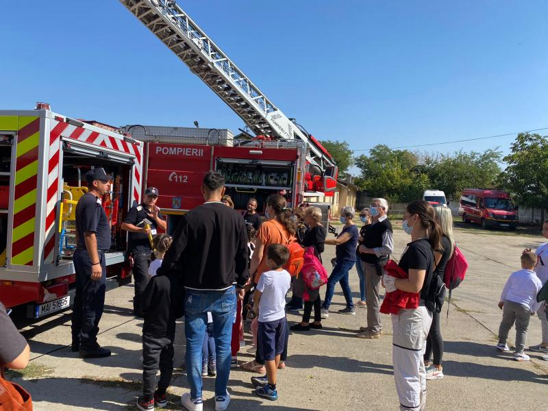 Ceremonial sub noul drapel de luptă: pompierii gălățeni au marcat 173 de ani sub semnul reformei