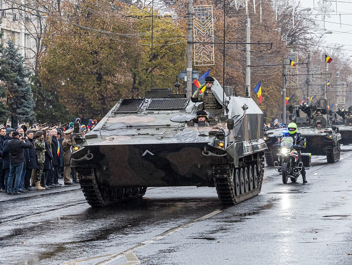 Contract de peste 4.000 de euro pentru organizarea paradei de 1 Decembrie