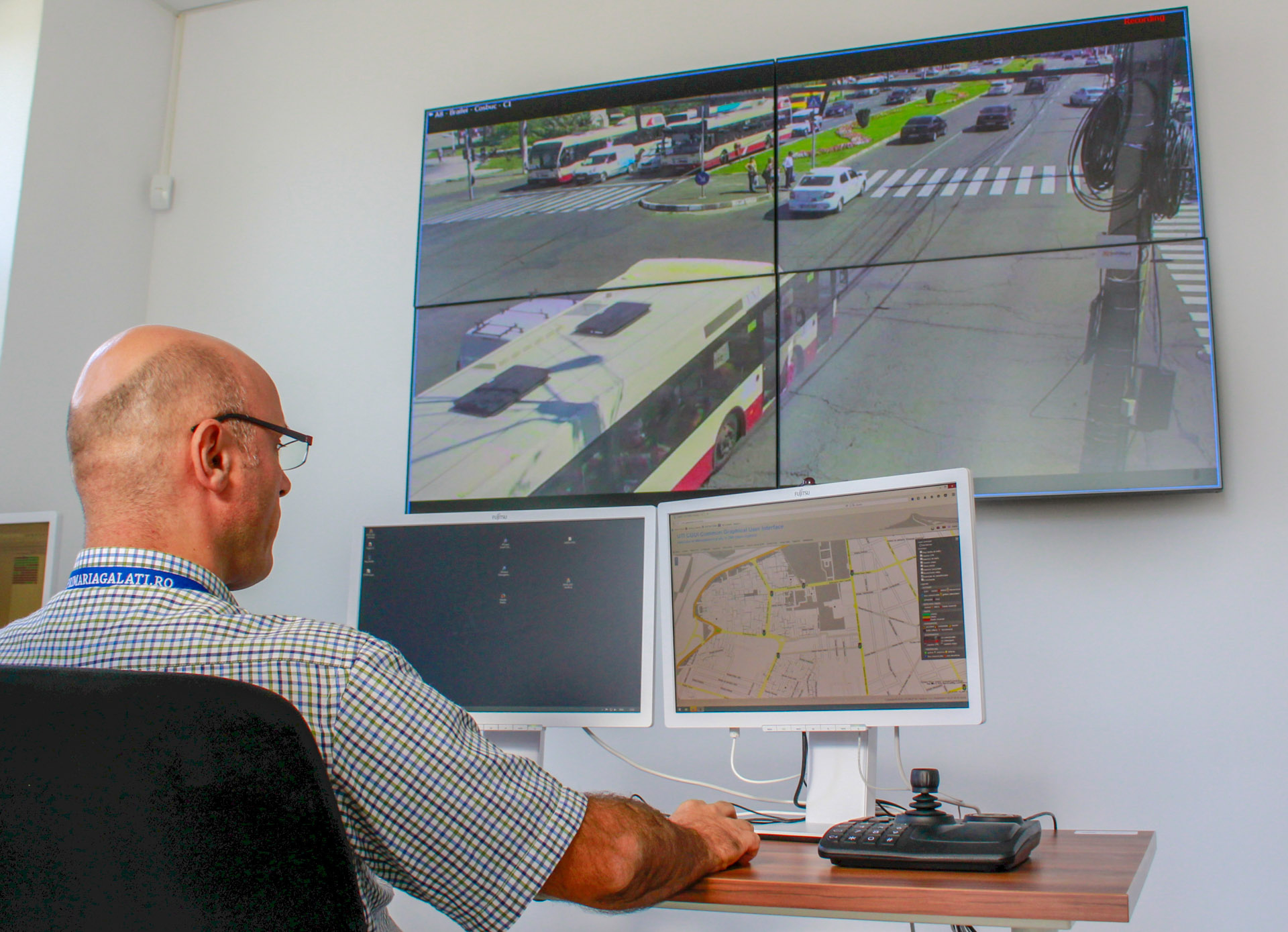 Semaforizare inteligentă în zece noi intersecţii de pe strada Traian. Planurile Primăriei