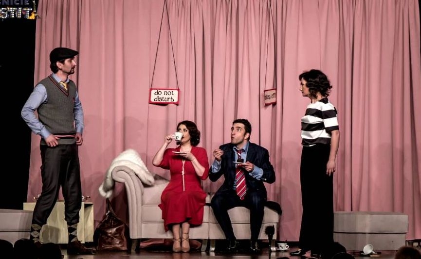 Spectacol CARITABIL. "O căsnicie liniştită", piesă de succes cu umor englezesc