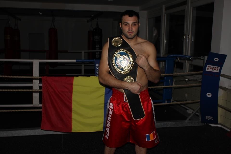 Şanse mari pentru un meci cu titlul mondial în joc/ Negocieri pentru o luptă între Ciocan şi Kliciko