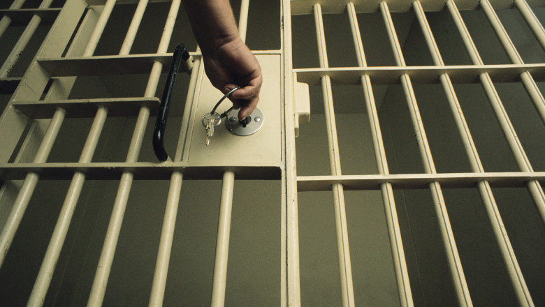 Ridicați de polițiști și încarcerați în Penitenciarul de Maximă Siguranță Galați