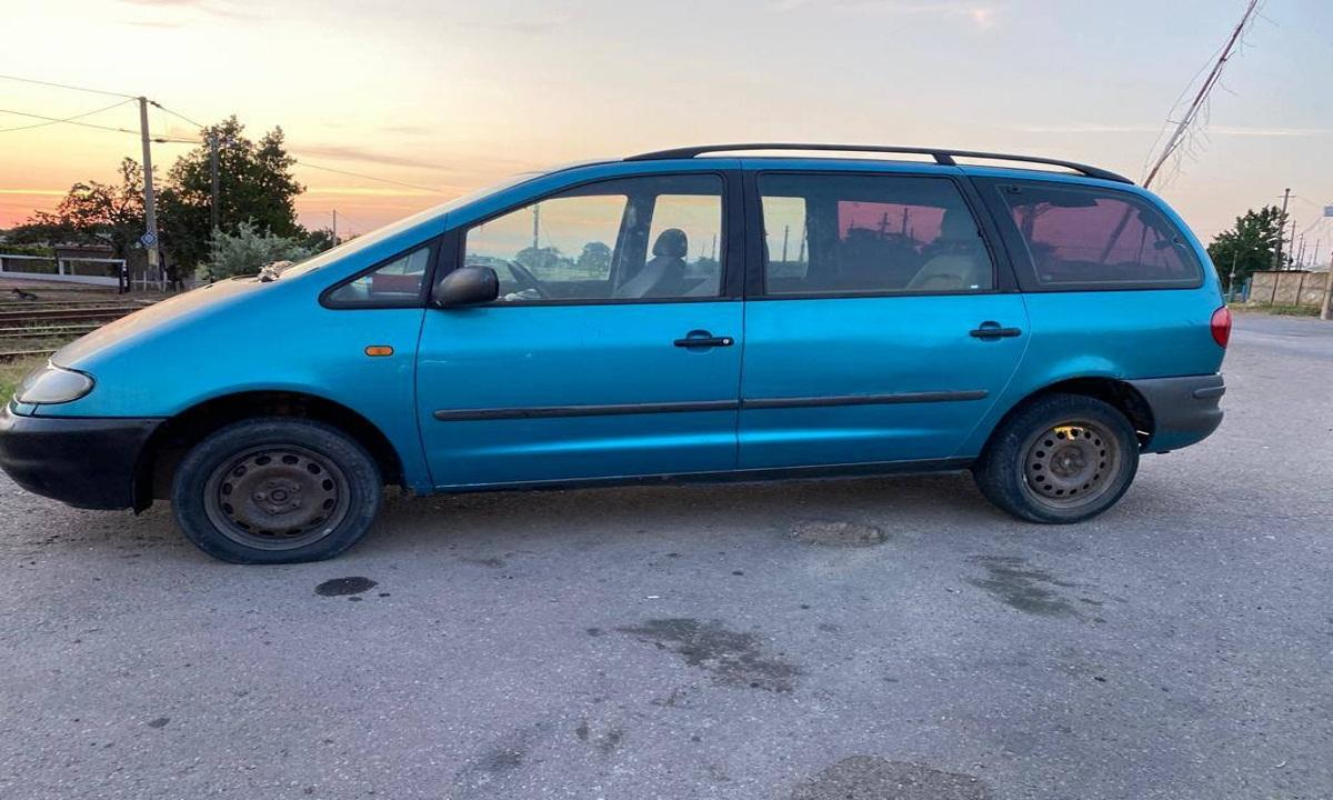 Fără permis, a venit cu mașina de la Vaslui