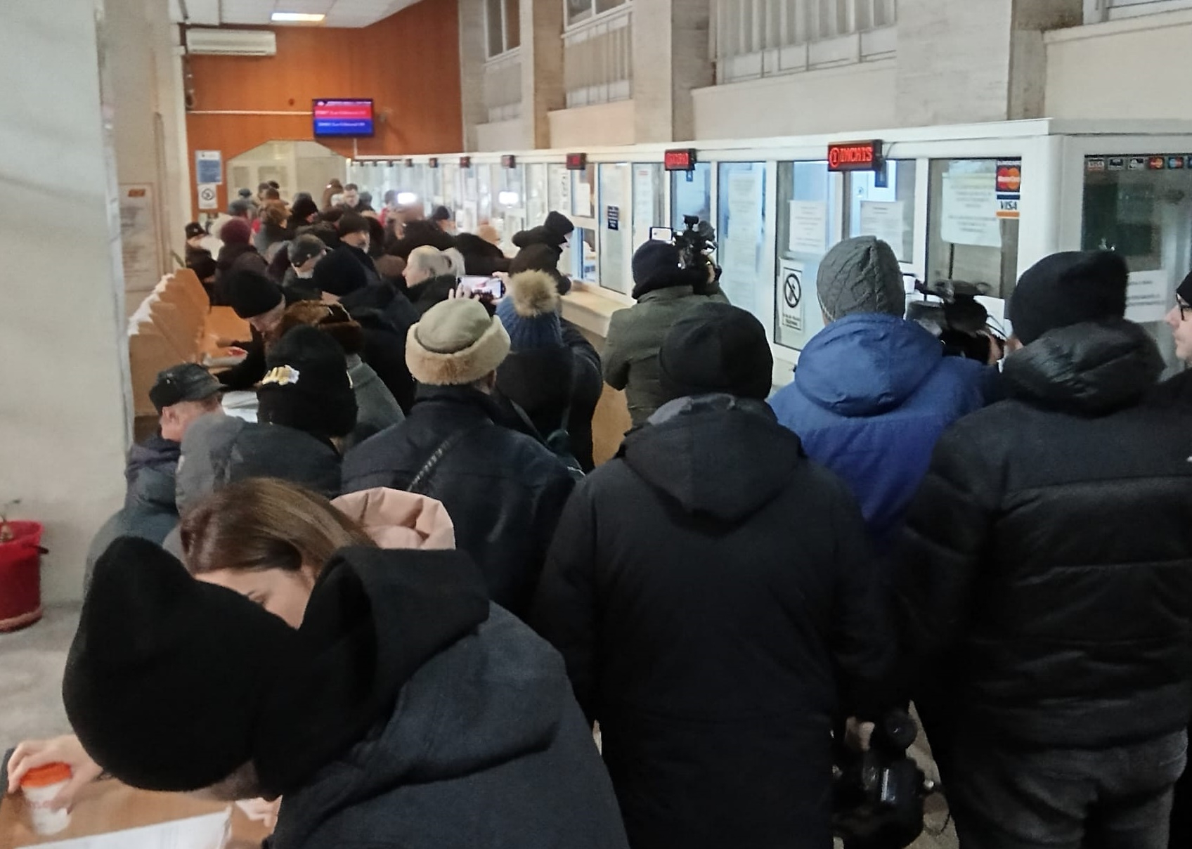 Bugetarii vă aşteaptă la taxe şi impozite