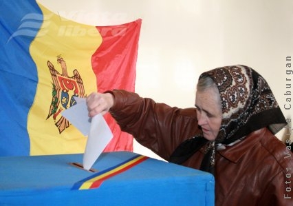 Peste 500 de alegători moldoveni la Galaţi 