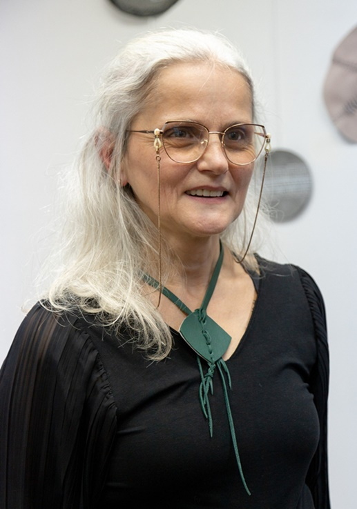 Sorina Fădor Vădeanu prezintă „Vatra FăDorului”, la Muzeul de Artă Vizuală